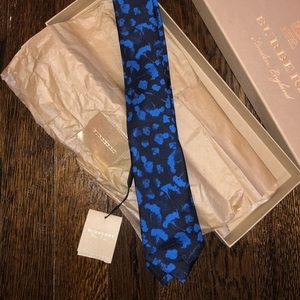 Beautiful Burberry tie!